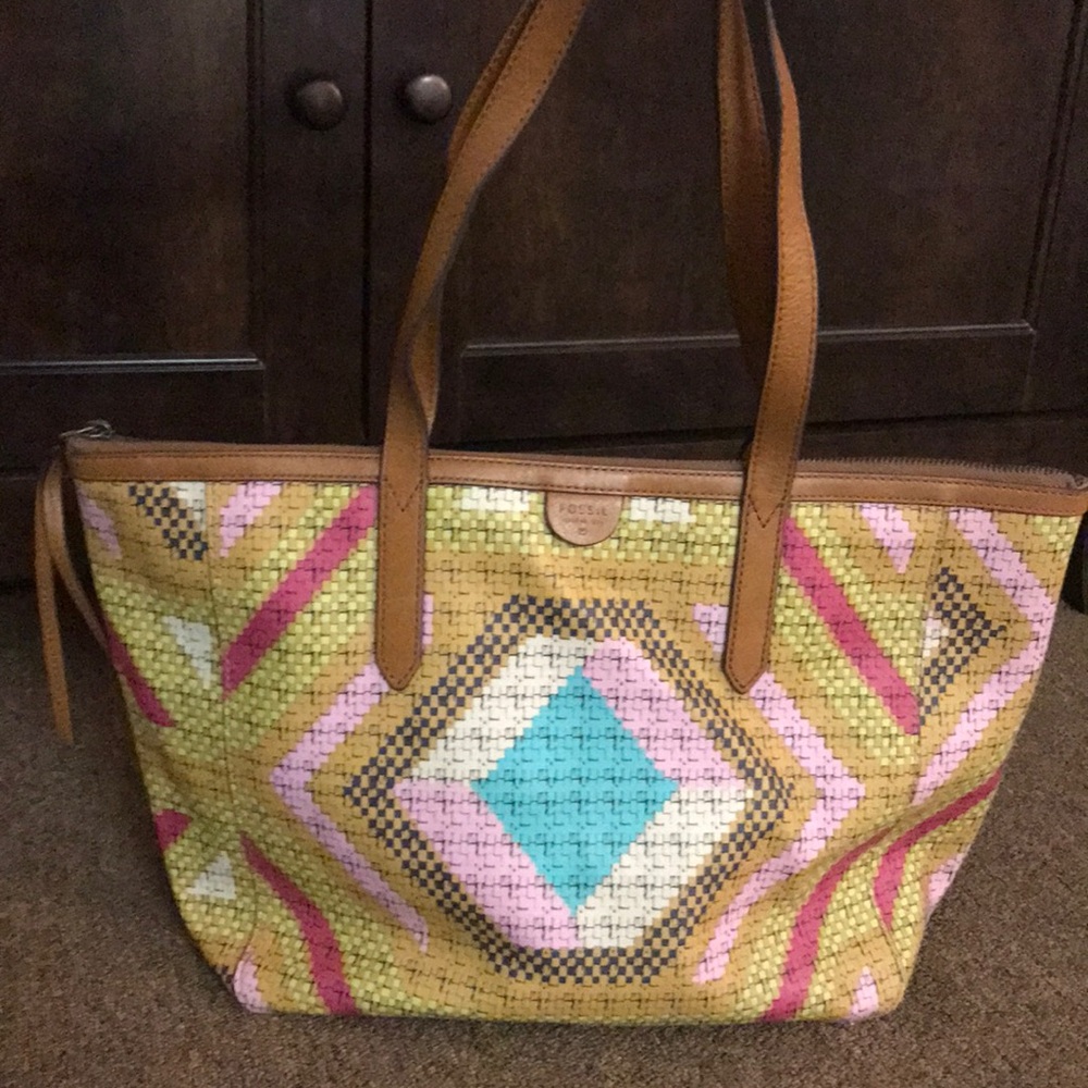 Fossil purse